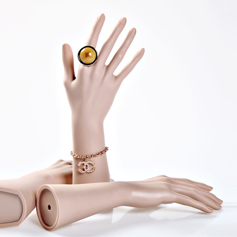 มือหุ่นผู้หญิงแบบไม่แตกหัก, มื - Body Jewelry Plus บทวิจารณ์และราคา